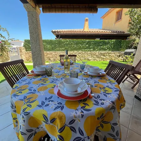 Budoni Centro - Villetta Relax Con Giardino 公寓